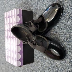 Dance Class Youth Bow Tie Tap Shoes